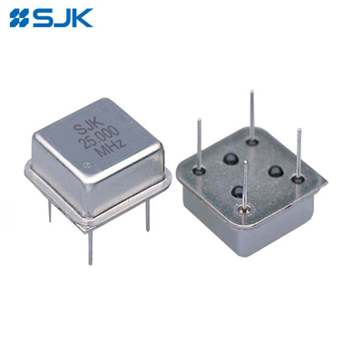 ผ่านหลุม 8 ปิน DIP ขนาดครึ่ง VCXO 1-80MHz 3.3V หรือ 5V CMOS ± 50ppm